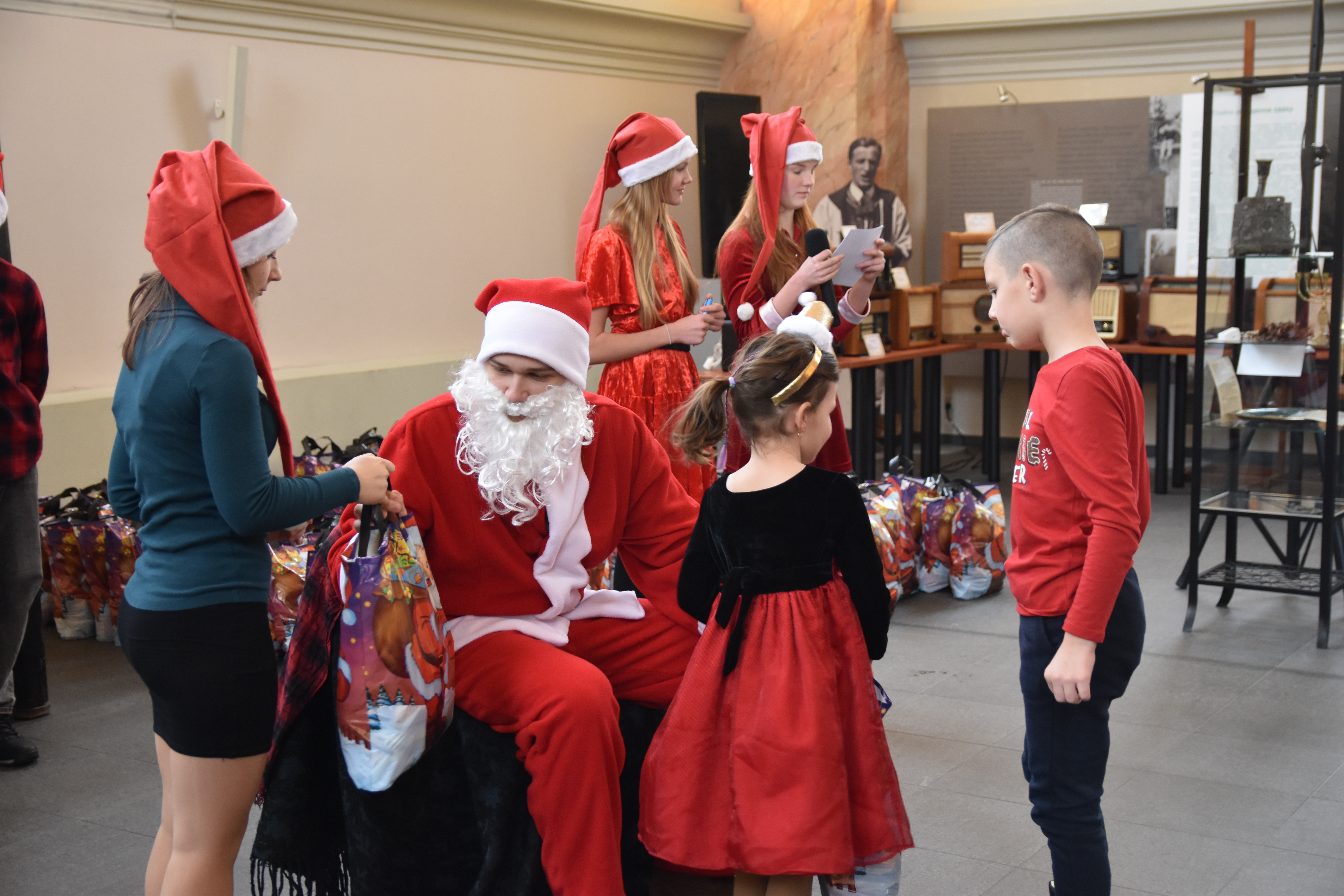 DSC 0979 SPOTKANIE ZE ŚW. MIKOŁAJEM W ŚNIEŻNEJ OTULINIE